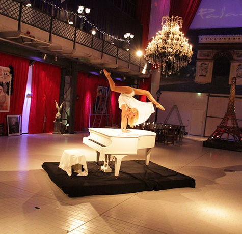 Dancing Piano