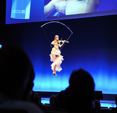Flying Violin