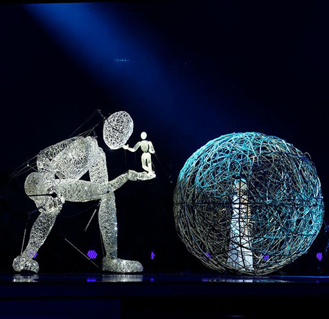 Giant Puppets